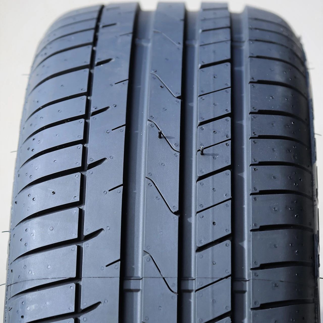 Petlas Velox Sport PT741 225/45R18 ZR 95W XL