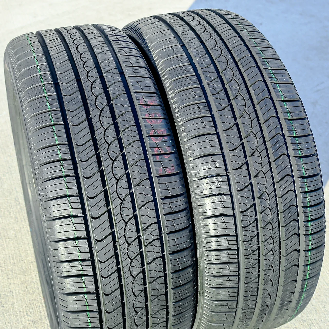 Pirelli P7 AS Plus 3 245/45R20 99V