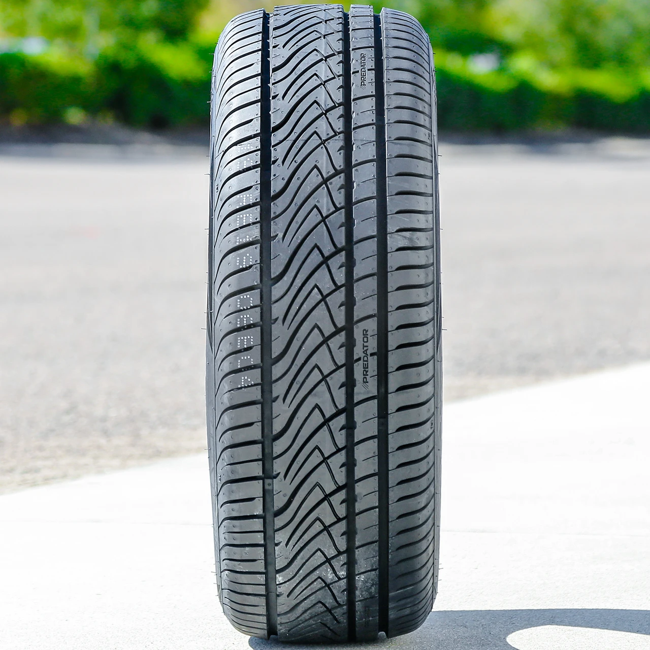 Predator Comptrax PR1 A/S 245/40R19 ZR 98W XL