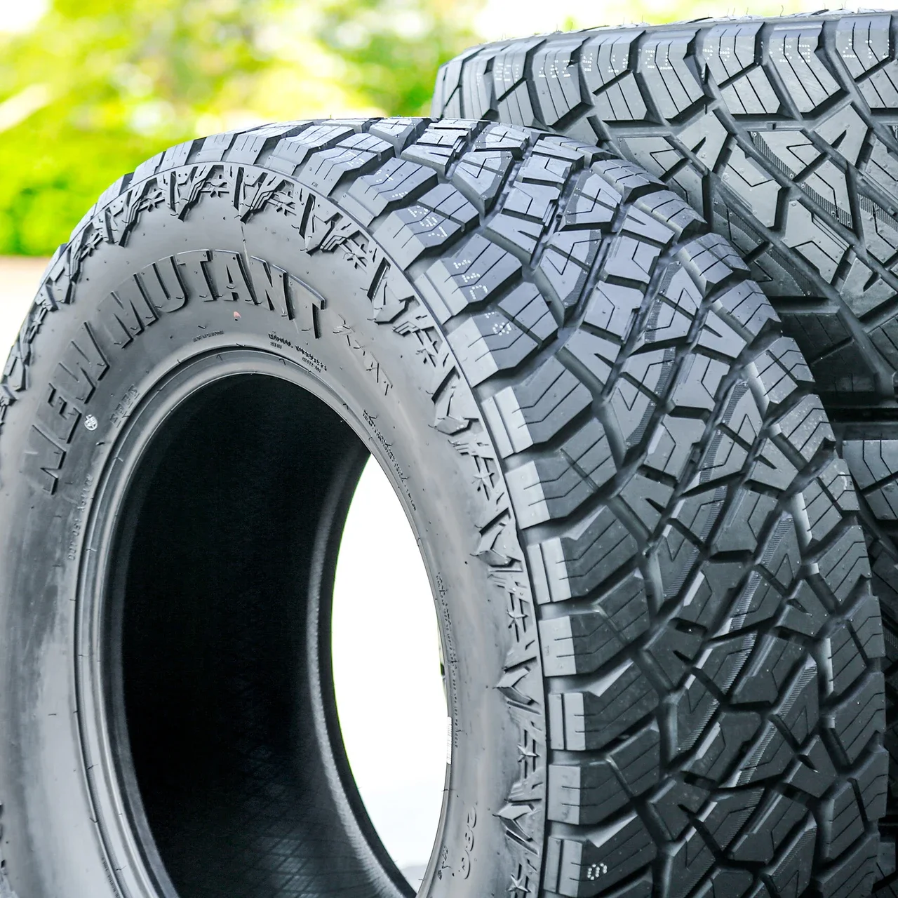 Predator New Mutant X-AT LT 275/70R18 125/122R E (10 Ply)