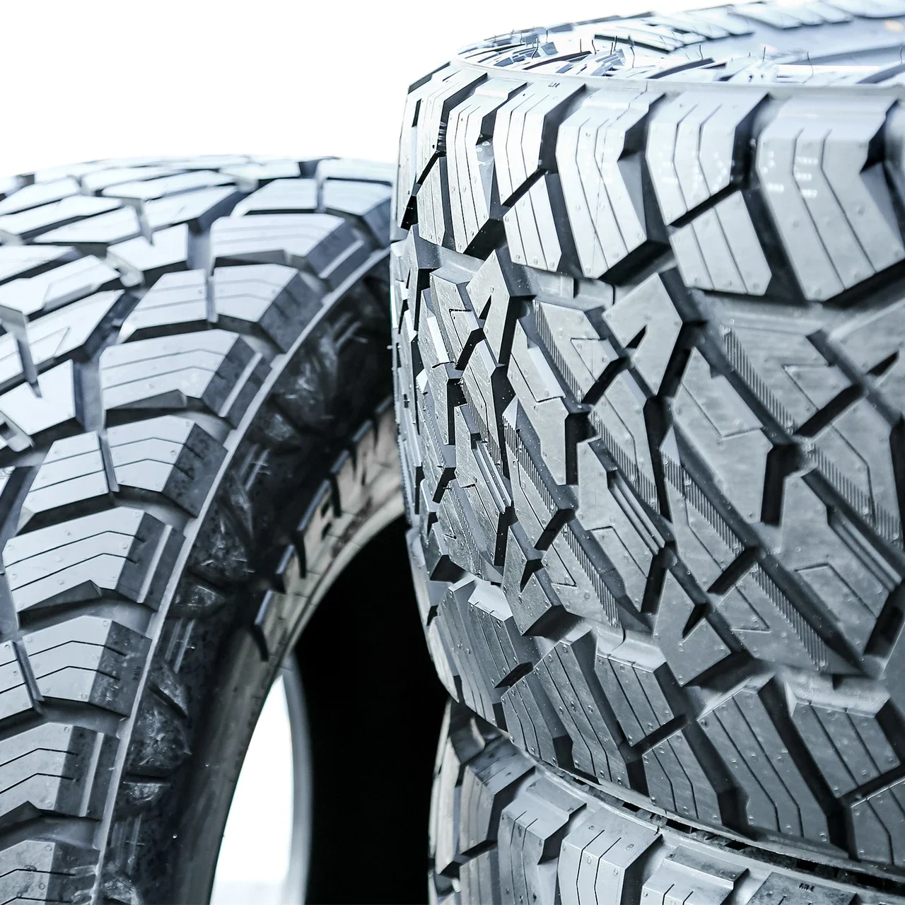 Predator New Mutant X-AT LT 35X12.50R22 117R E (10 Ply)