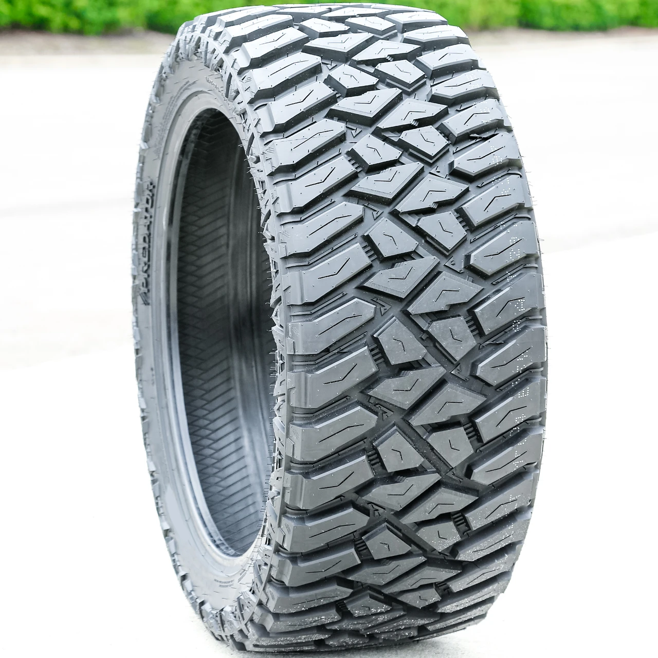 Predator New Mutant X-MT LT 275/70R18 125/122R E (10 Ply)