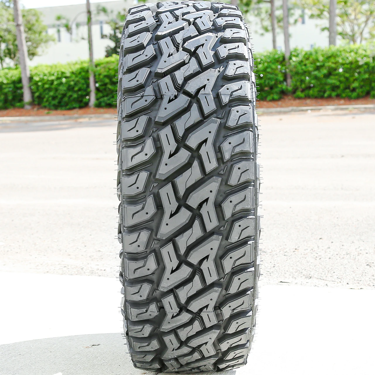 Predator New Mutant X-RT LT 37X12.50R17 128Q E (10 Ply)