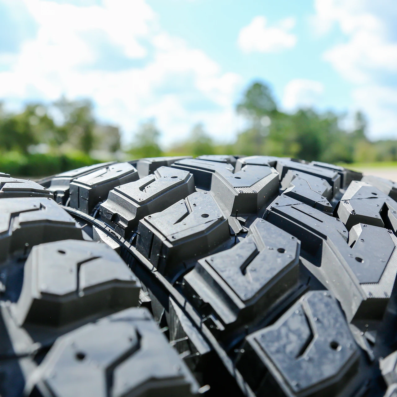 Predator New Mutant X-RT LT 37X12.50R17 128Q E (10 Ply)
