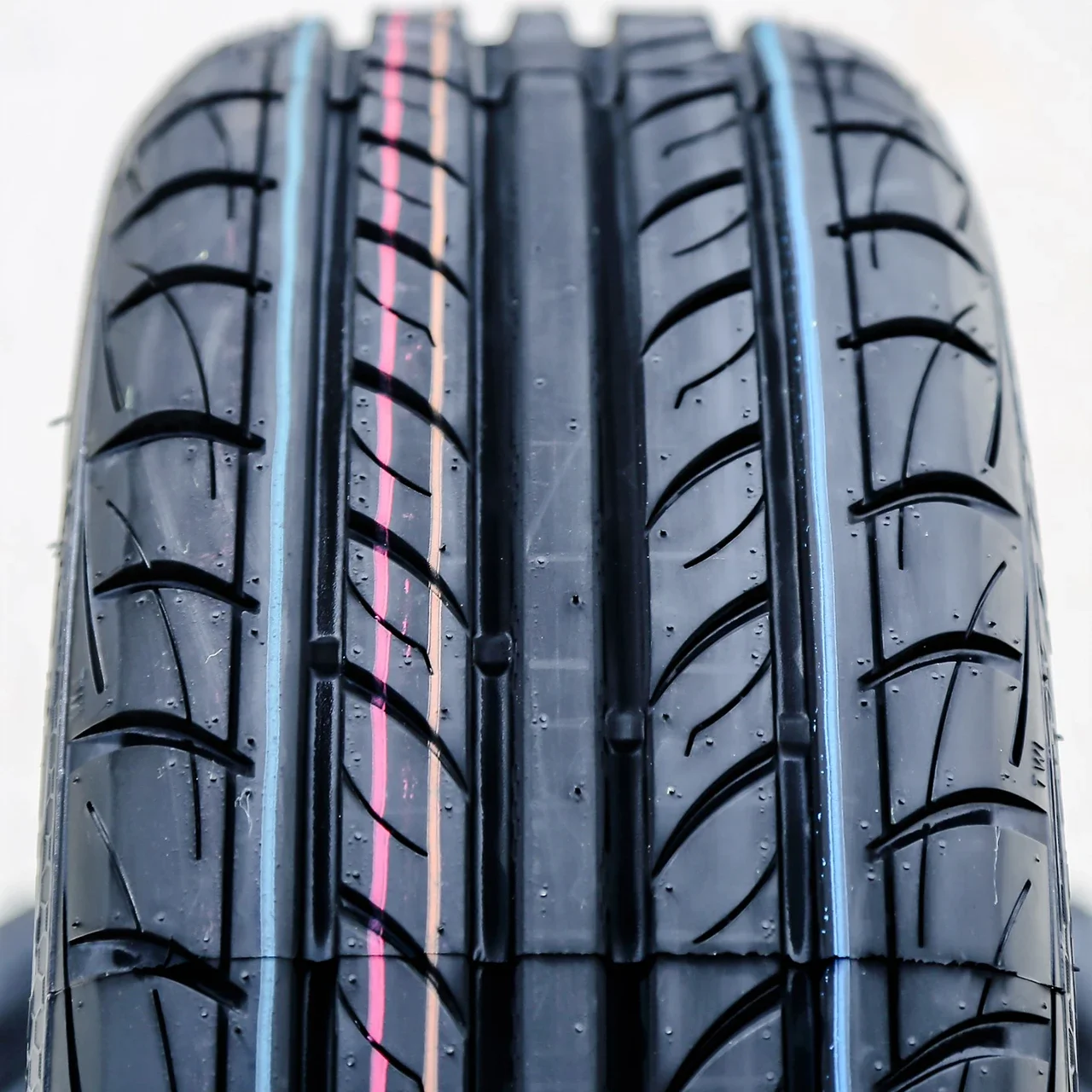 Rosava Itegro 215/65R16 98V
