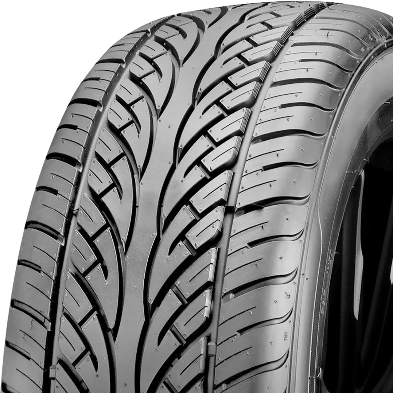 Sunny SN3870 305/30R26 ZR 109W XL