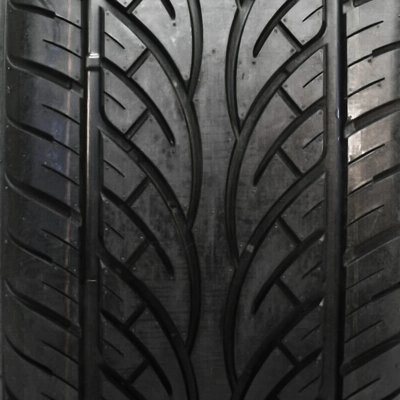 Sunny SN3870 305/30R26 ZR 109W XL