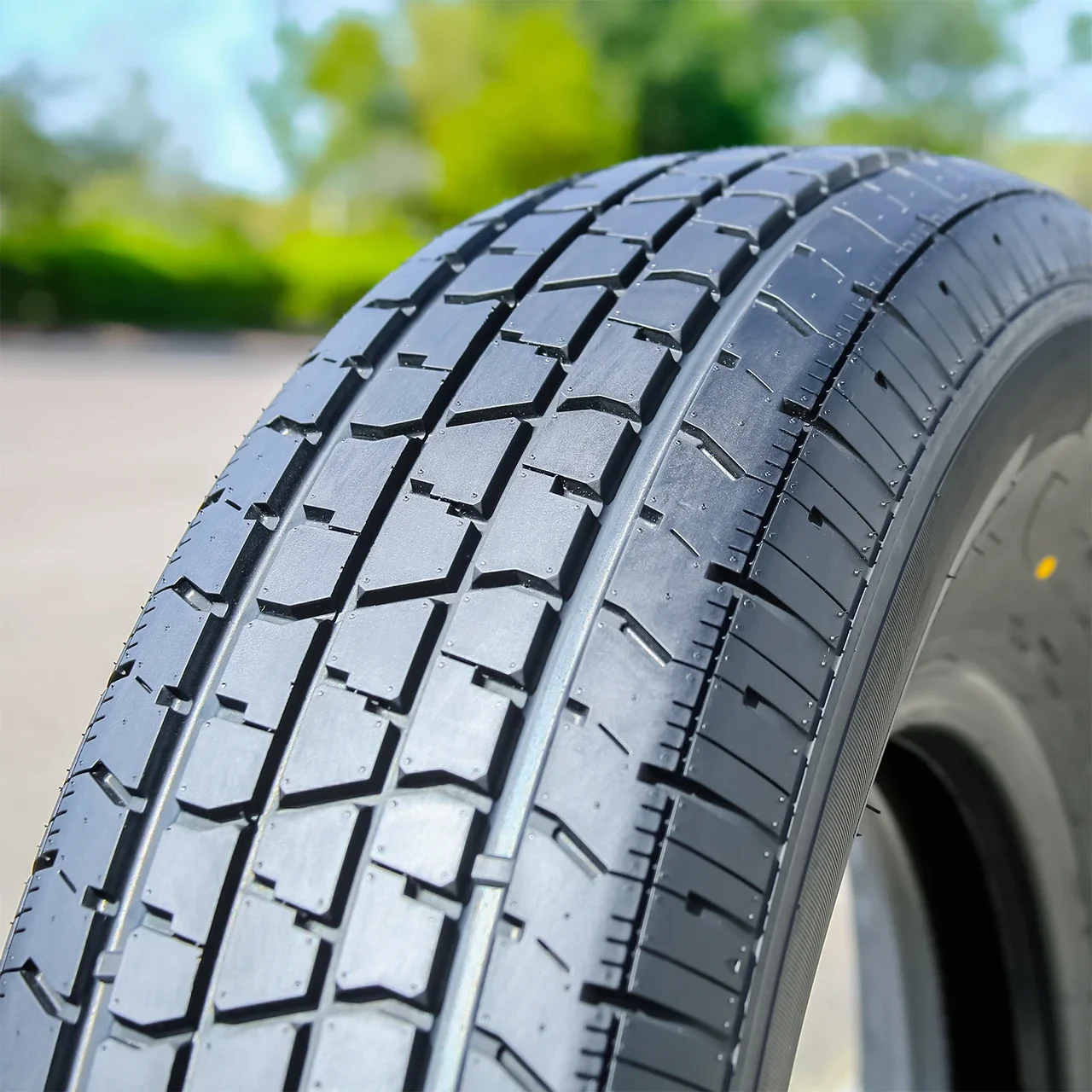 Suntek HD Trail 2 ST 175/80R13 91/87M C (6 Ply)