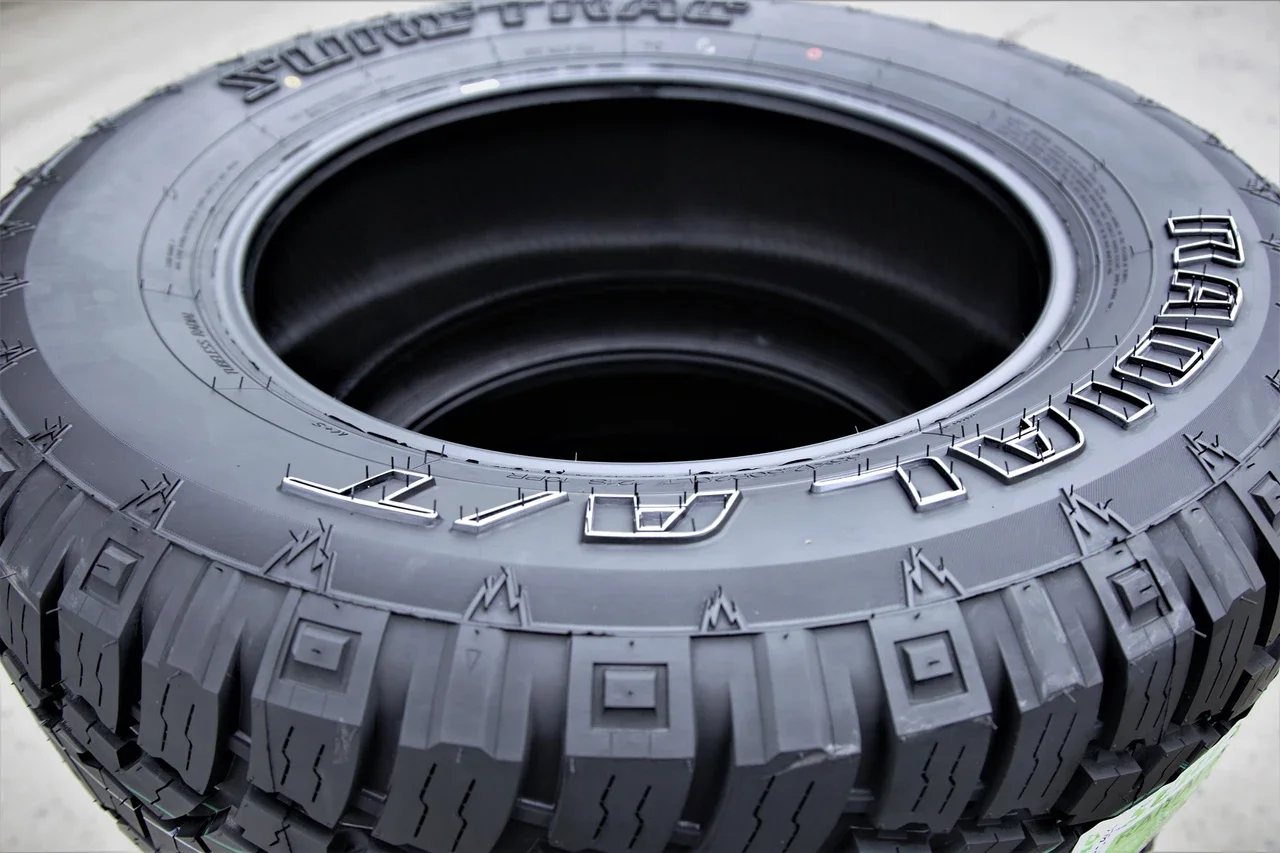 Suretrac Radial A/T LT 235/85R16 120/116S E (10 Ply)