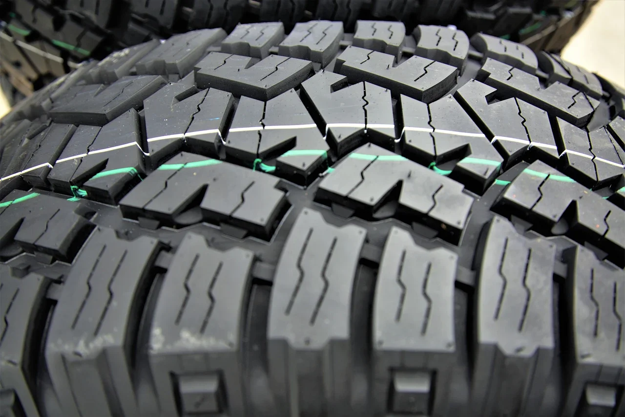 Suretrac Radial A/T LT 35X12.50R20 121S E (10 Ply)