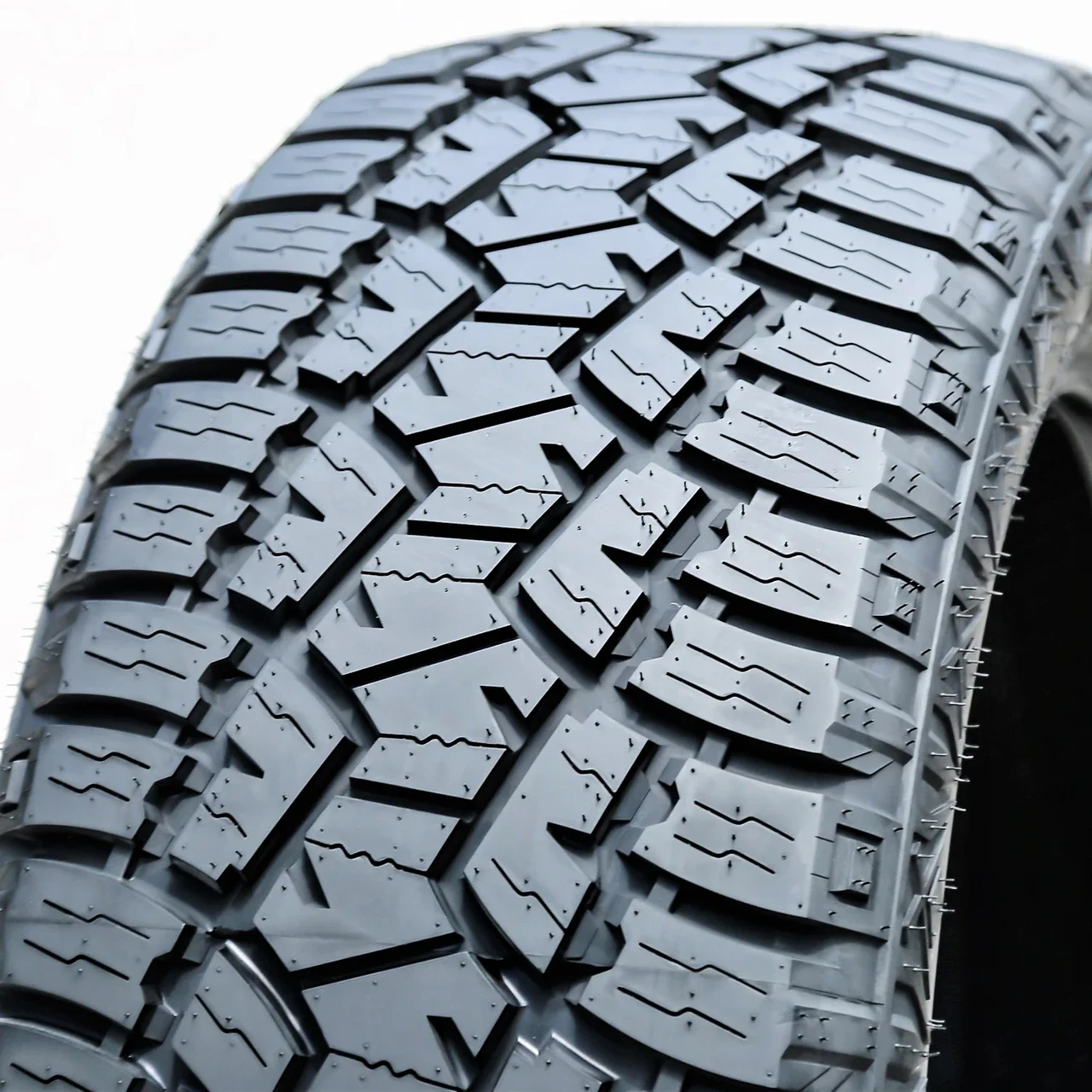 Suretrac Wide Climber A/T II LT 33X12.50R22 114S F (12 Ply)