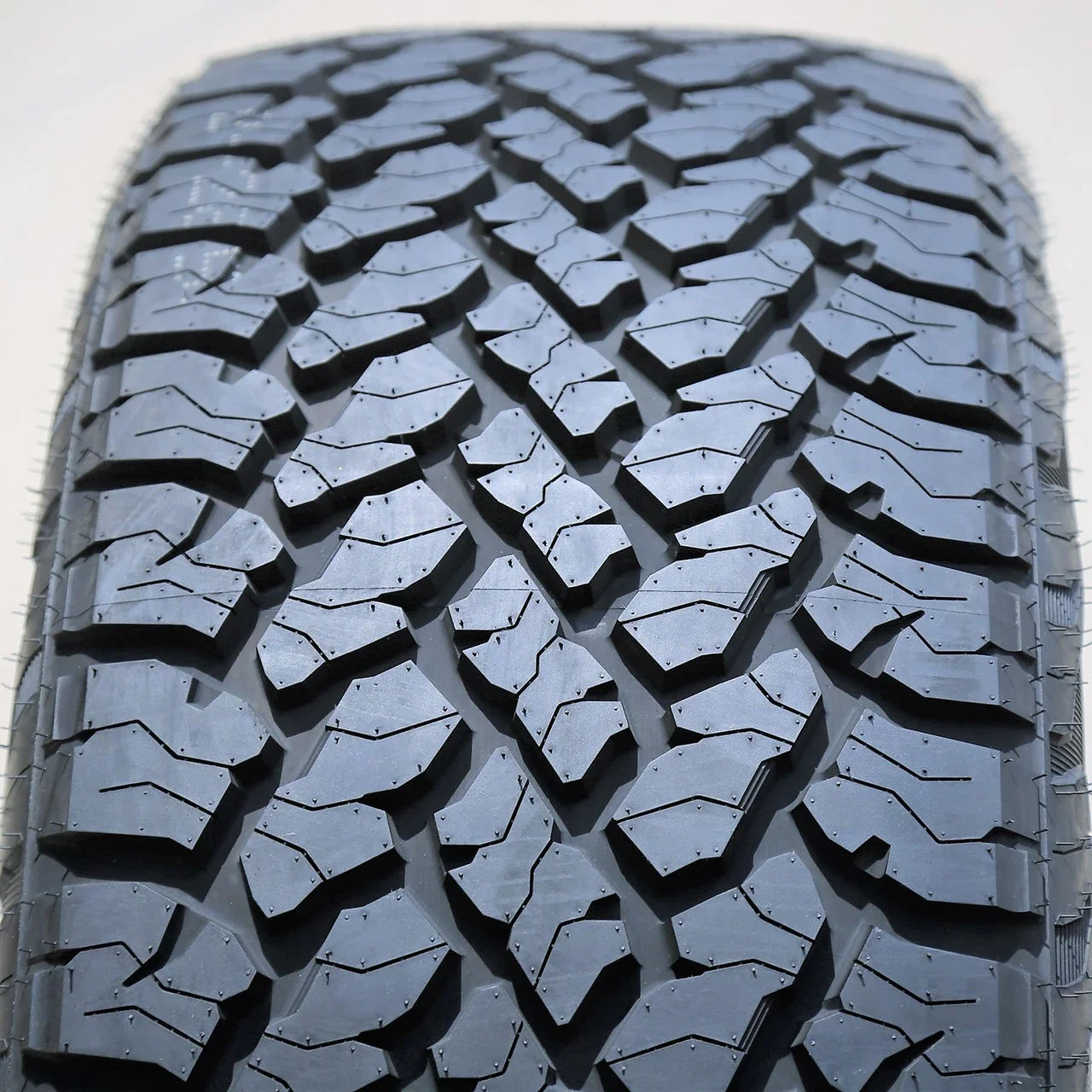 TBB TS-37 A/T 275/55R20 117H XL