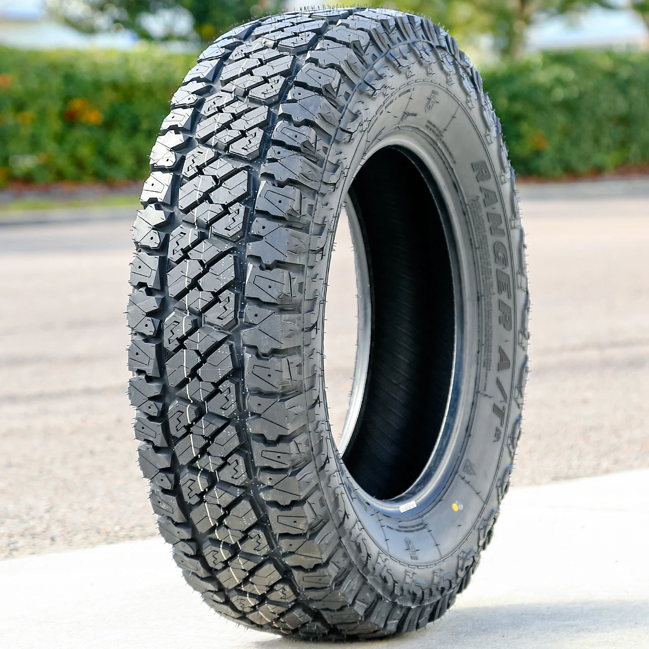 Thunderer Ranger A/TR LT 285/65R18 125/122S E (10 Ply)