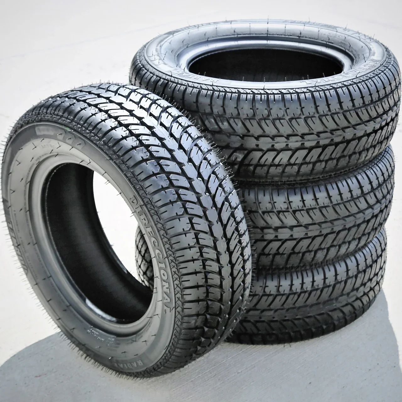 Tornel Direccional 235/70R15 105S