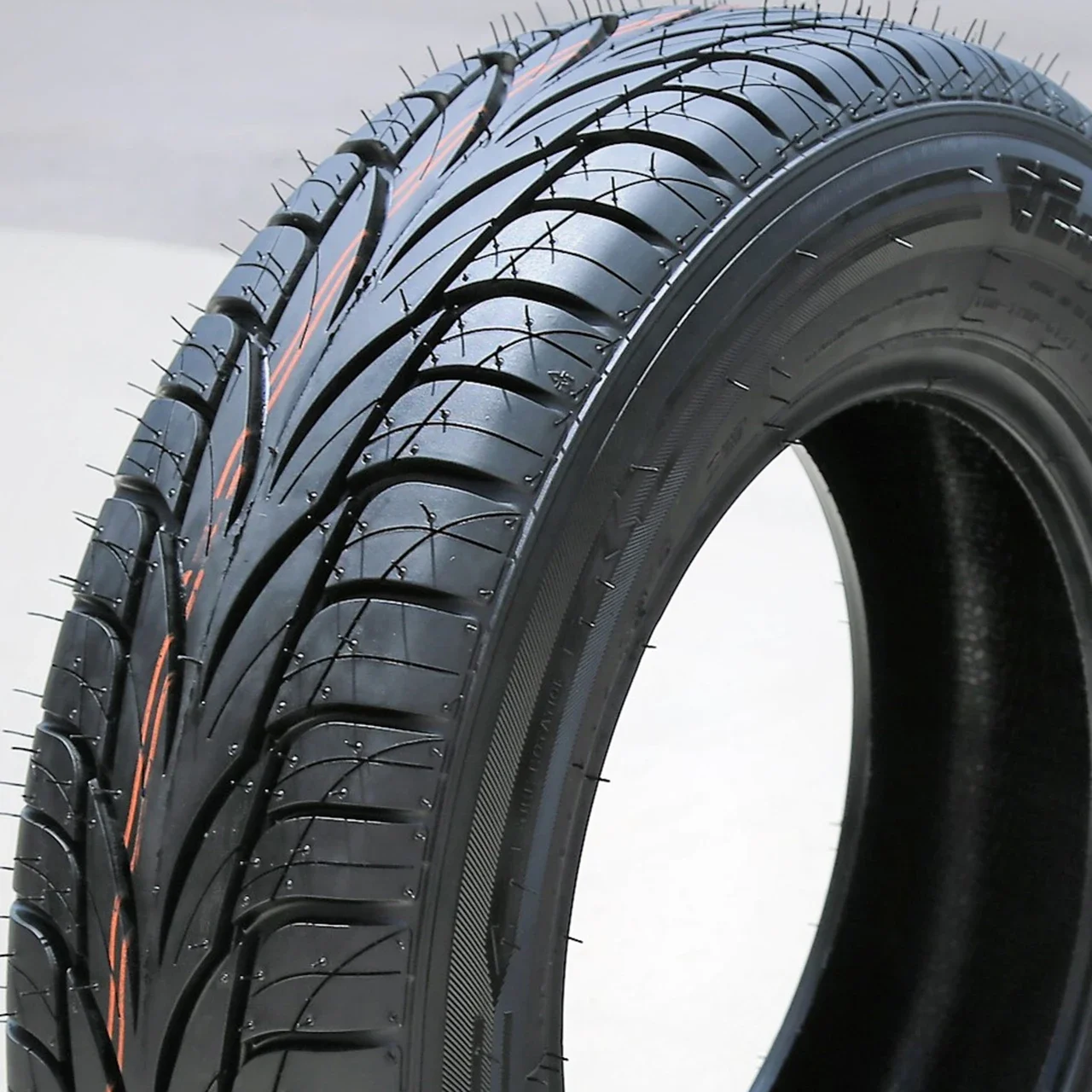 Tornel Real 225/75R15 102H