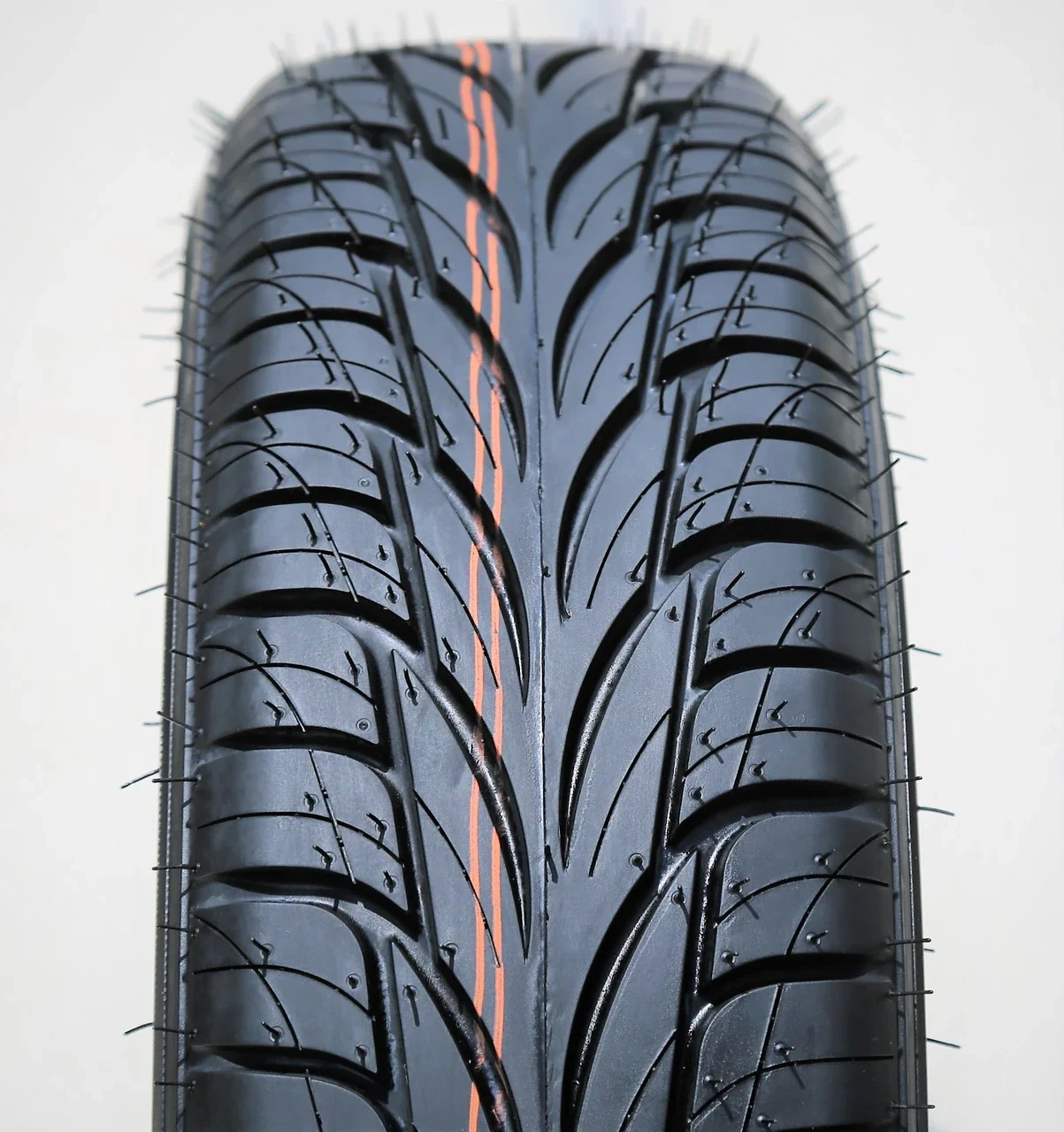 Tornel Real 225/75R15 102H