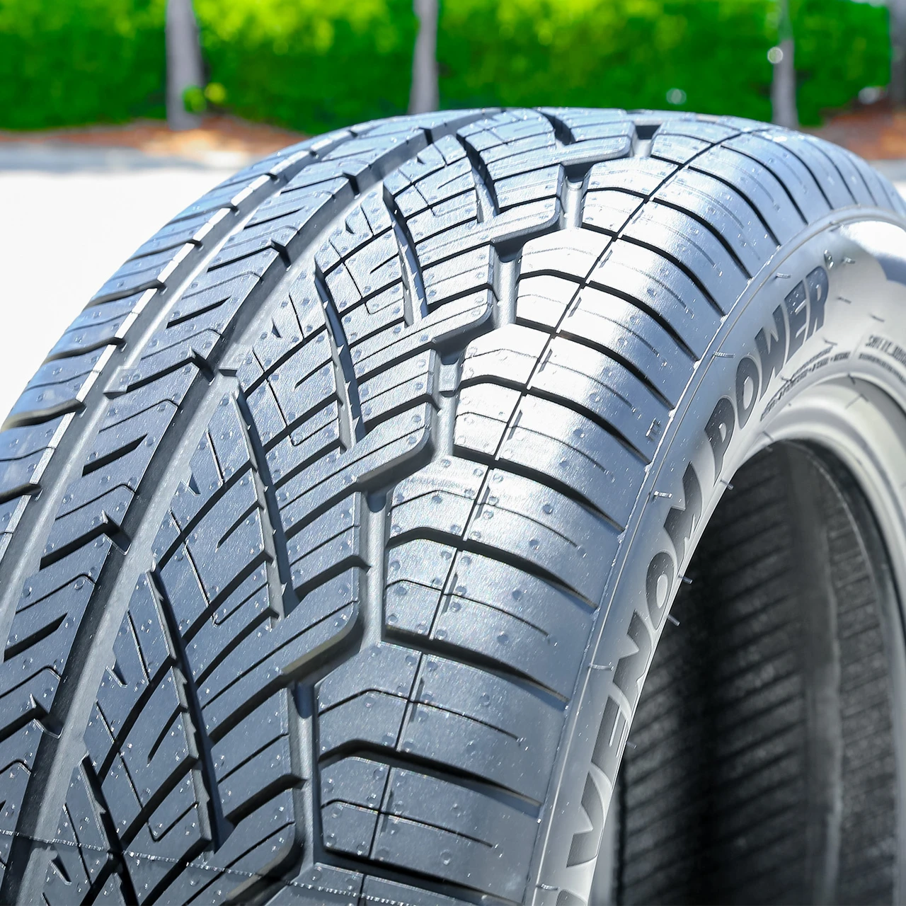 Venom Power Covert Grip ASP 205/50R17 93V XL