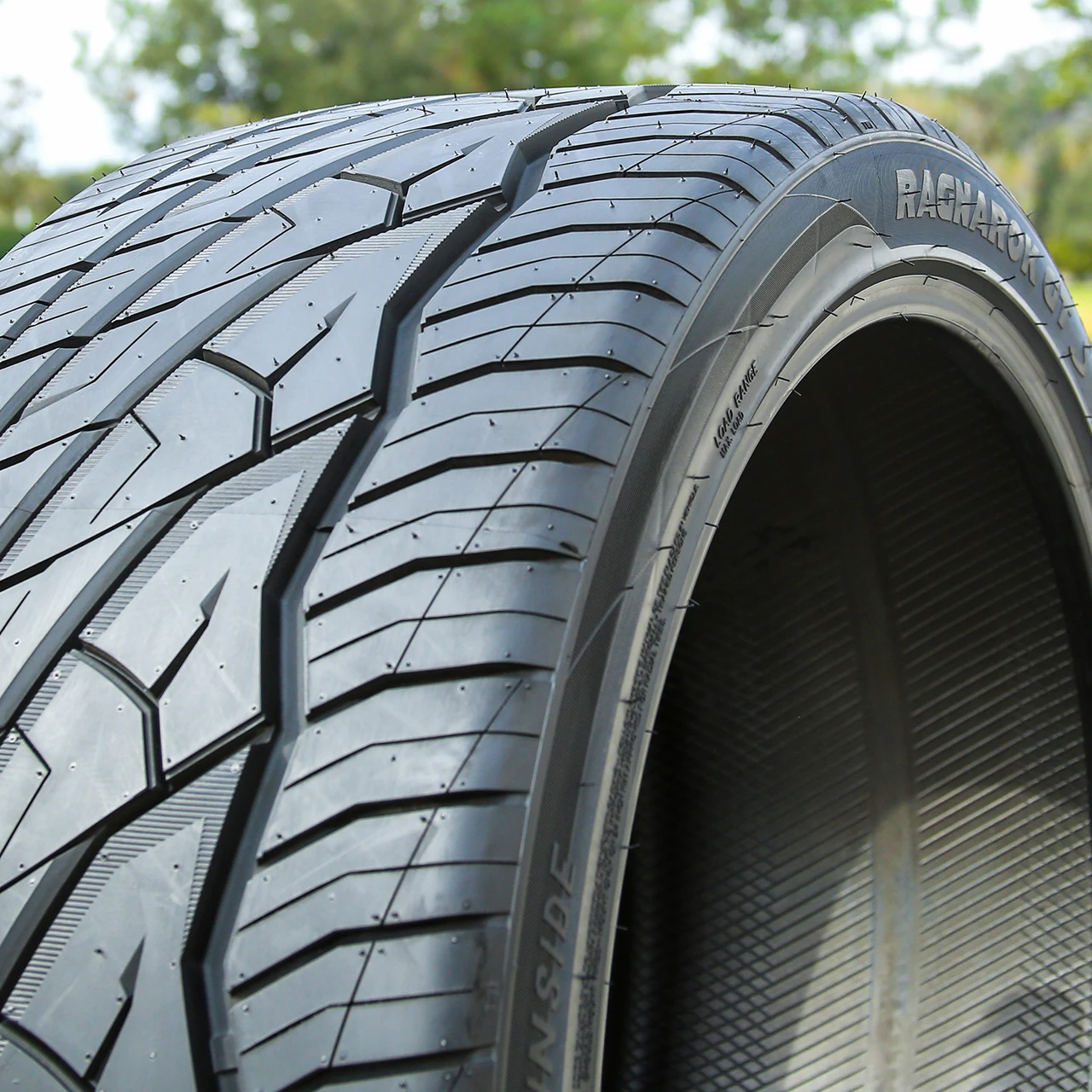 Venom Power Ragnarok GTS 245/30R22 ZR 92W XL
