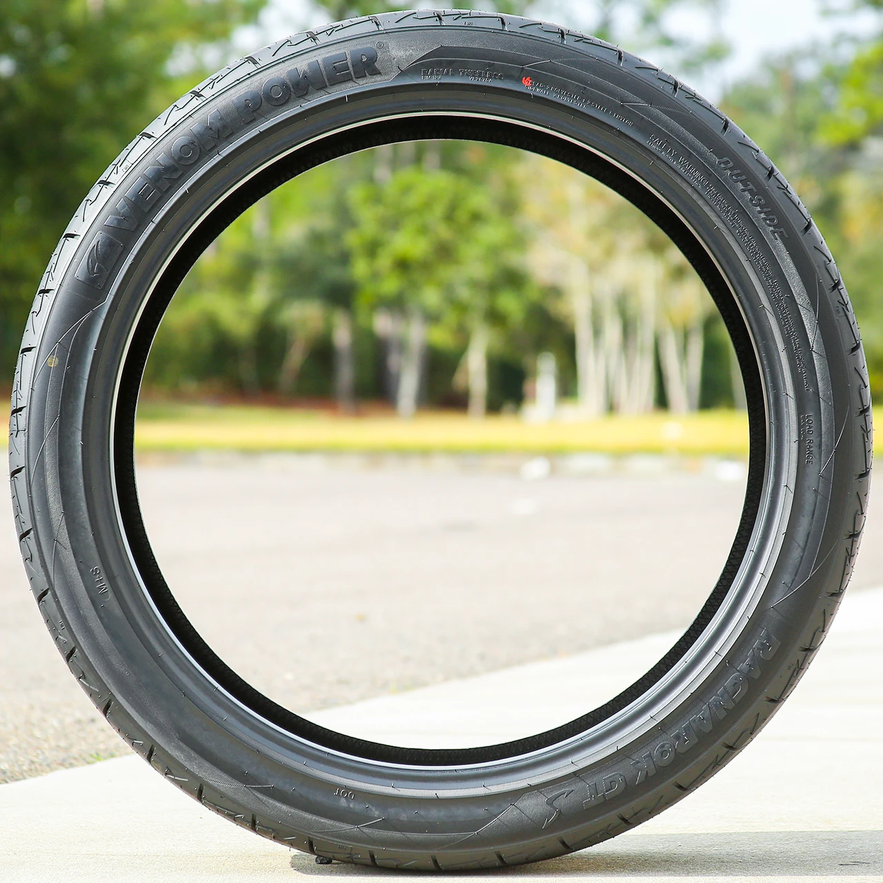 Venom Power Ragnarok GTS 305/40R22 114V XL