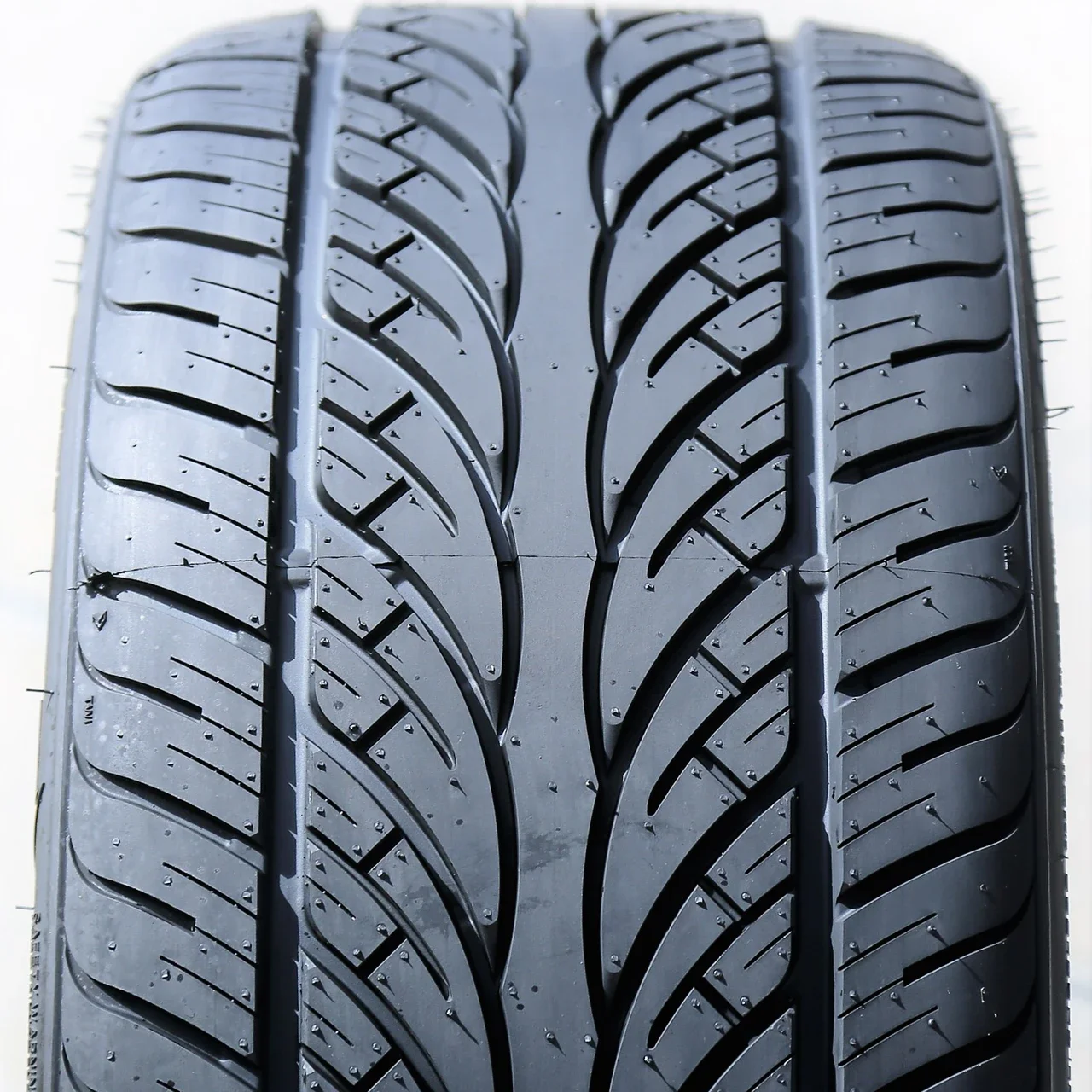 Venom Power Ragnarok Zero 295/35R21 ZR 107W XL