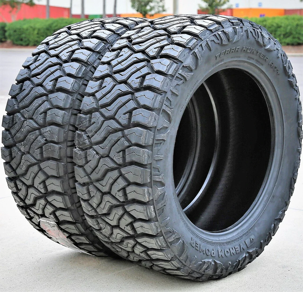 Venom Power Terra Hunter R/T+ LT 245/75R17 121/118Q E (10 Ply)