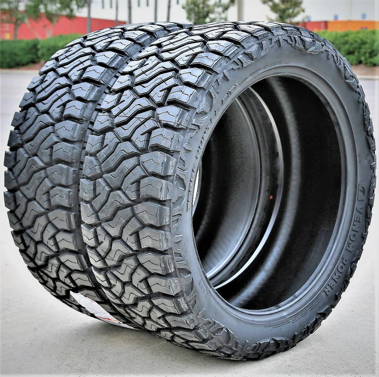 Venom Power Terra Hunter R/T+ LT 33X13.50R26 107Q E (10 Ply)