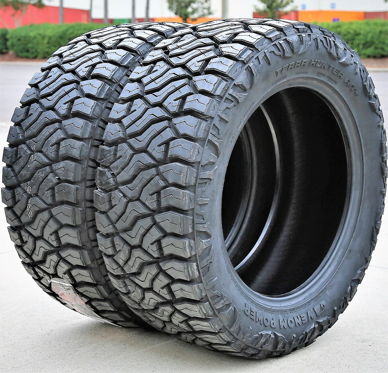 Venom Power Terra Hunter R/T+ LT 35X12.50R20 125Q F (12 Ply)