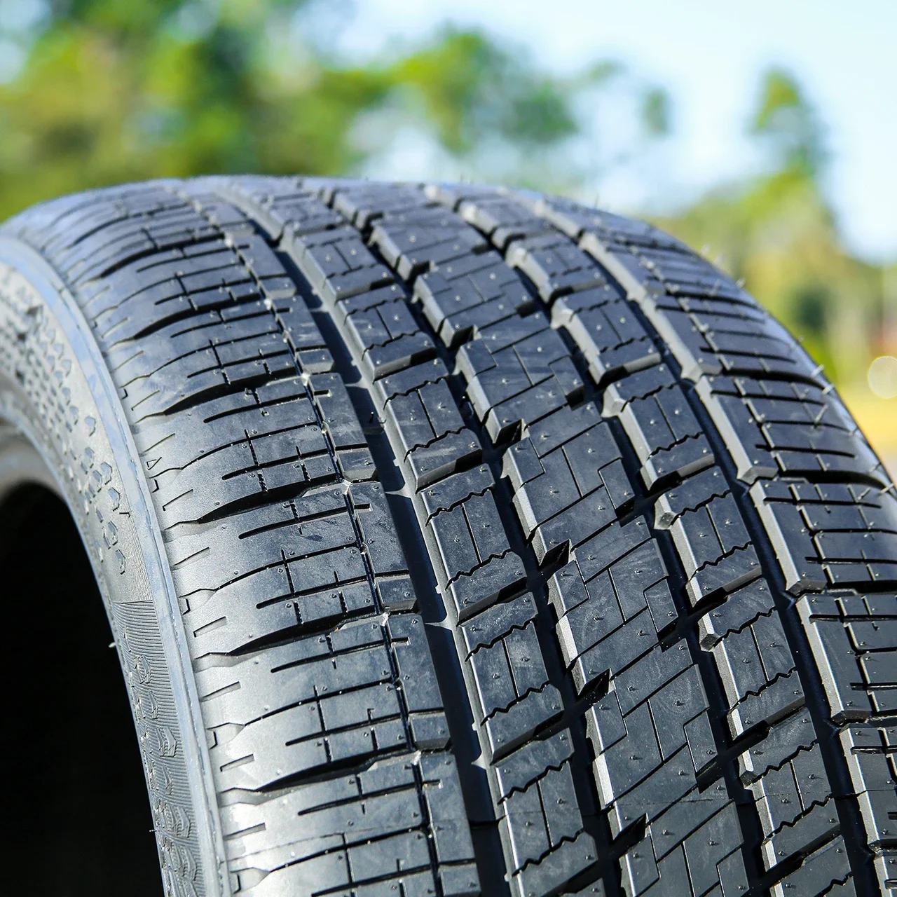 Vercelli Strada IV 275/45R22 112V XL