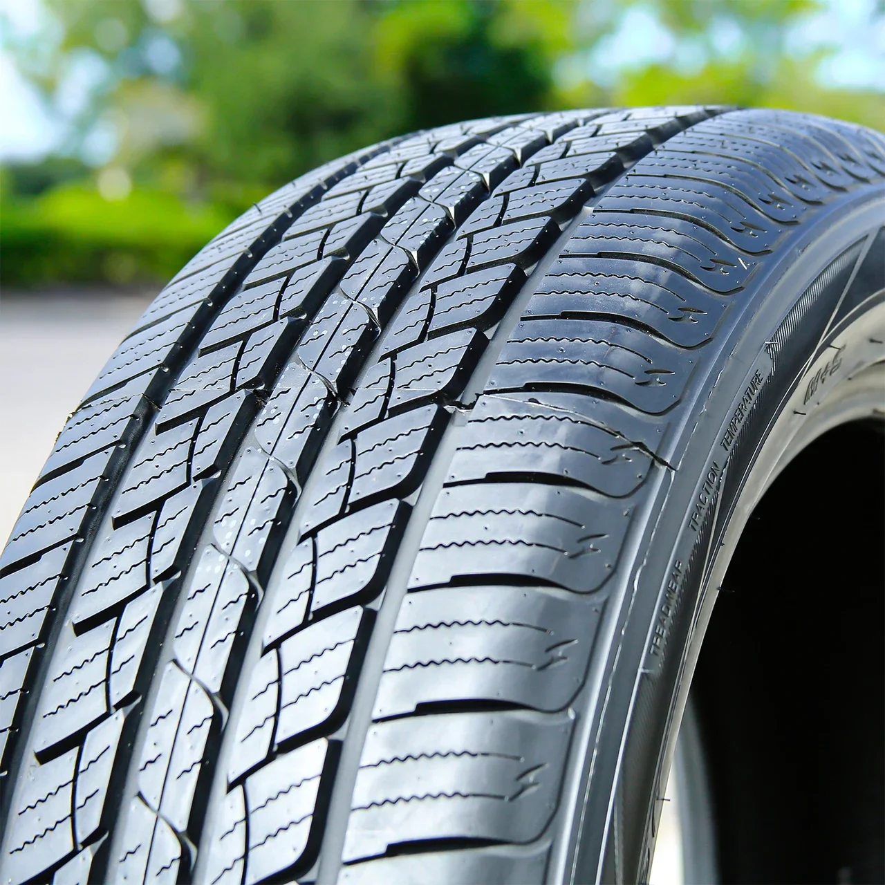 Westlake SU318 H/T 275/55R20 117V XL