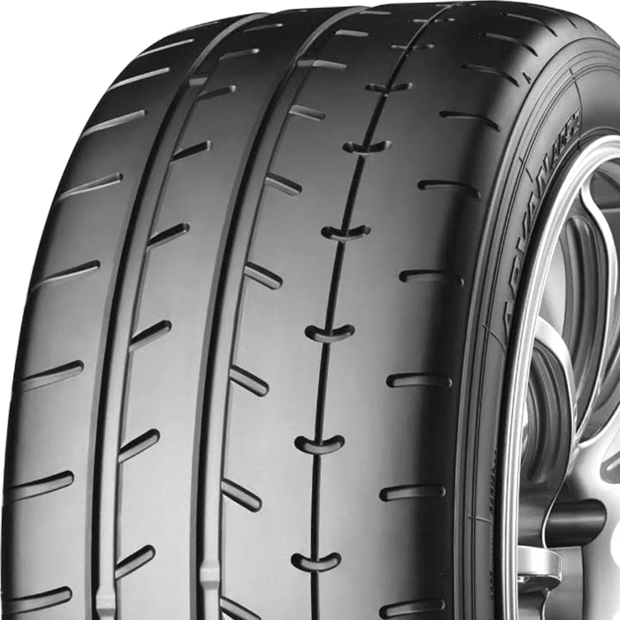 Yokohama Advan A052 245/40R18 97Y XL