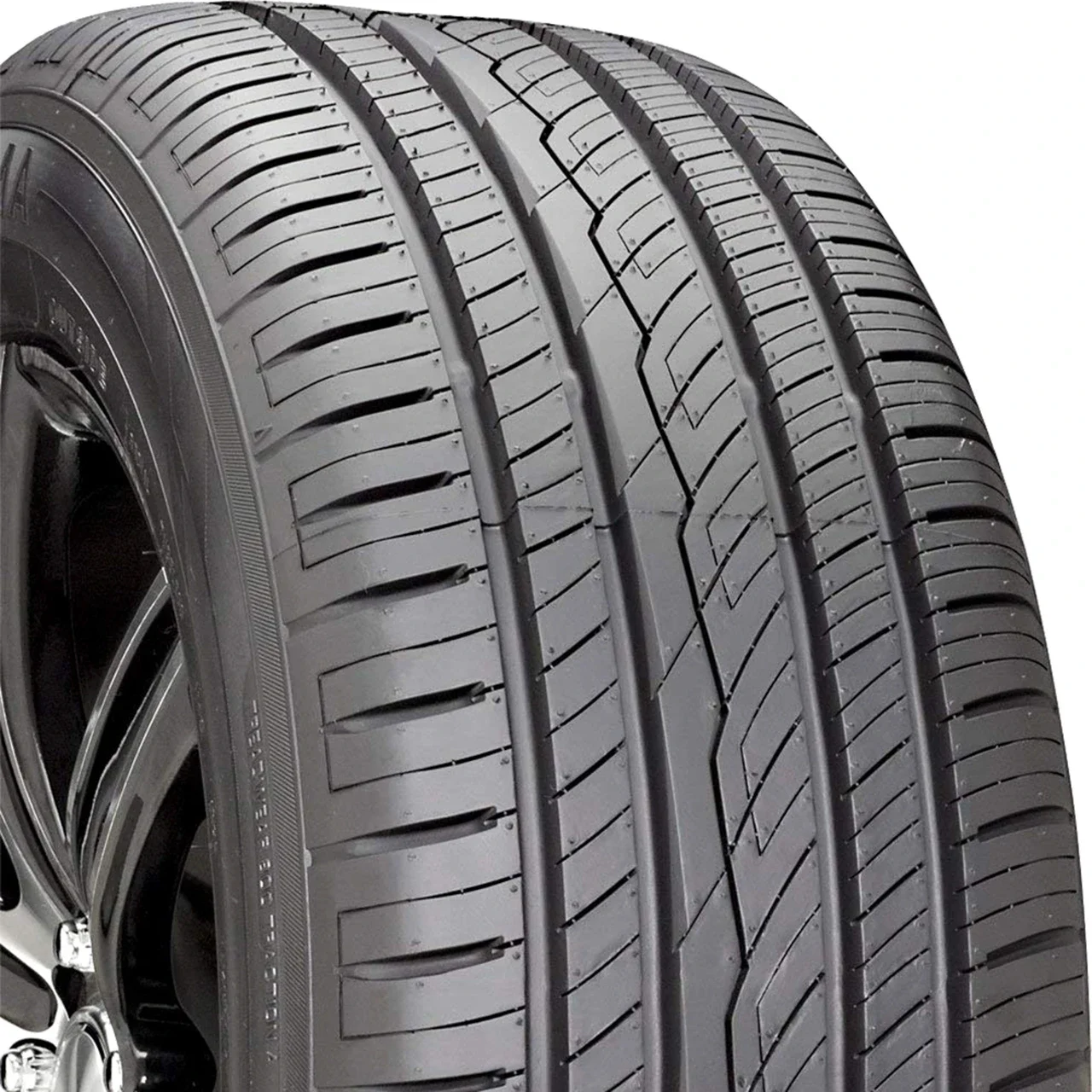 Yokohama AVID Ascend 195/60R15 87T