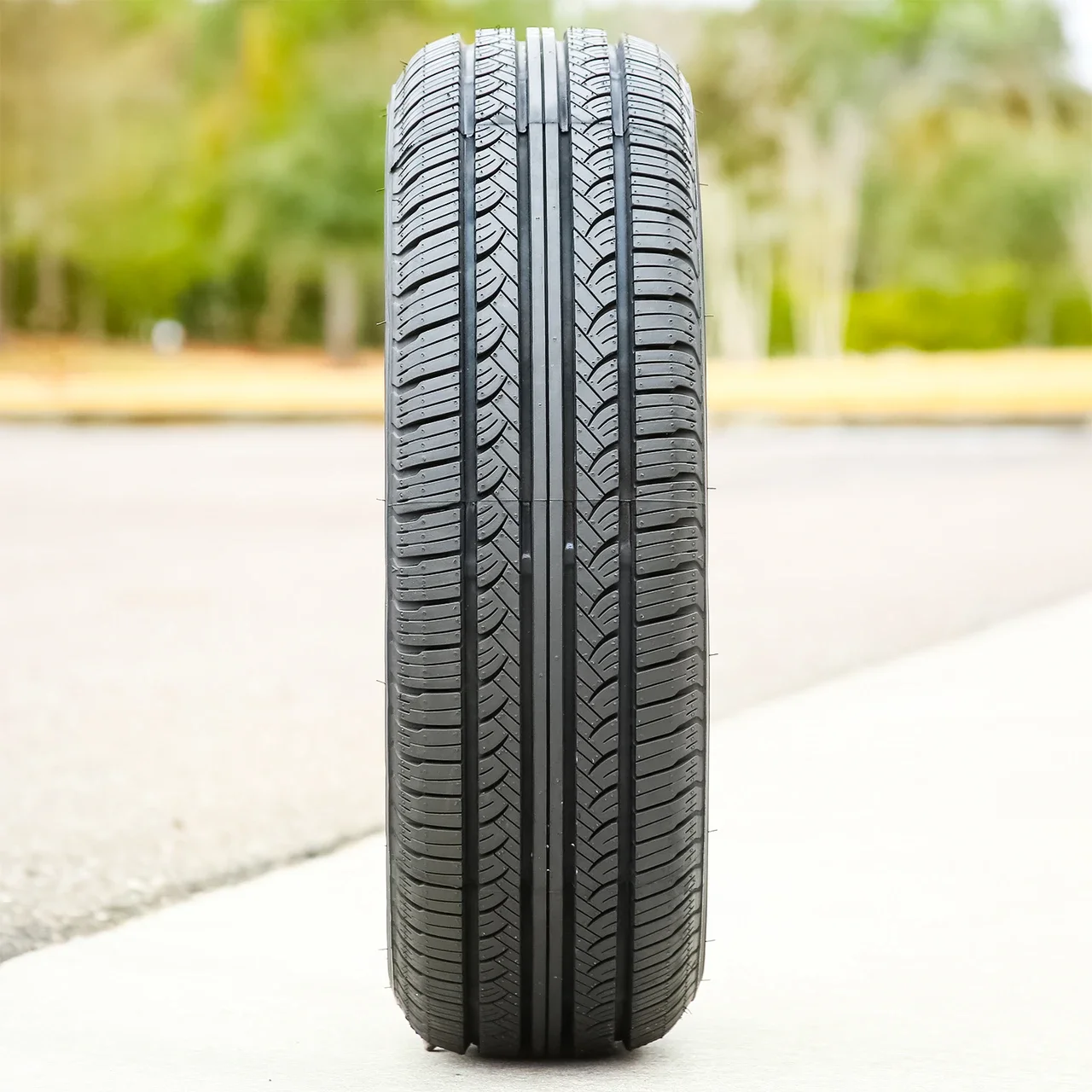 Yokohama AVID Touring-S 225/60R16 97S